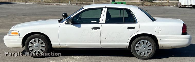 image for item KR9563 2011 Ford Crown Victoria Police Interceptor