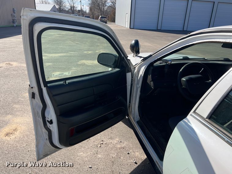 image for item KR9563 2011 Ford Crown Victoria Police Interceptor