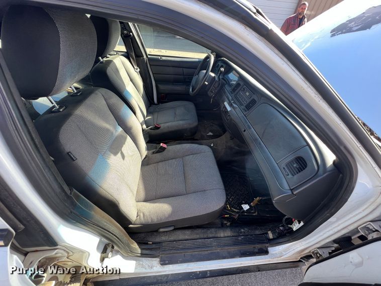 image for item KR9563 2011 Ford Crown Victoria Police Interceptor