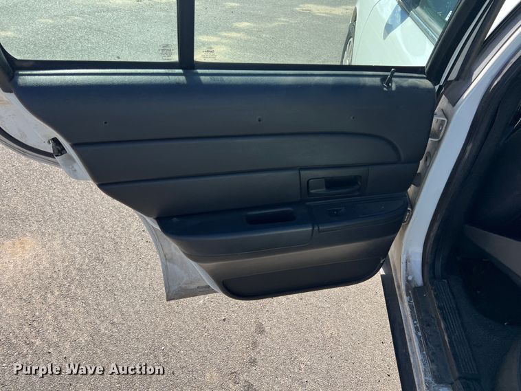 image for item KR9563 2011 Ford Crown Victoria Police Interceptor