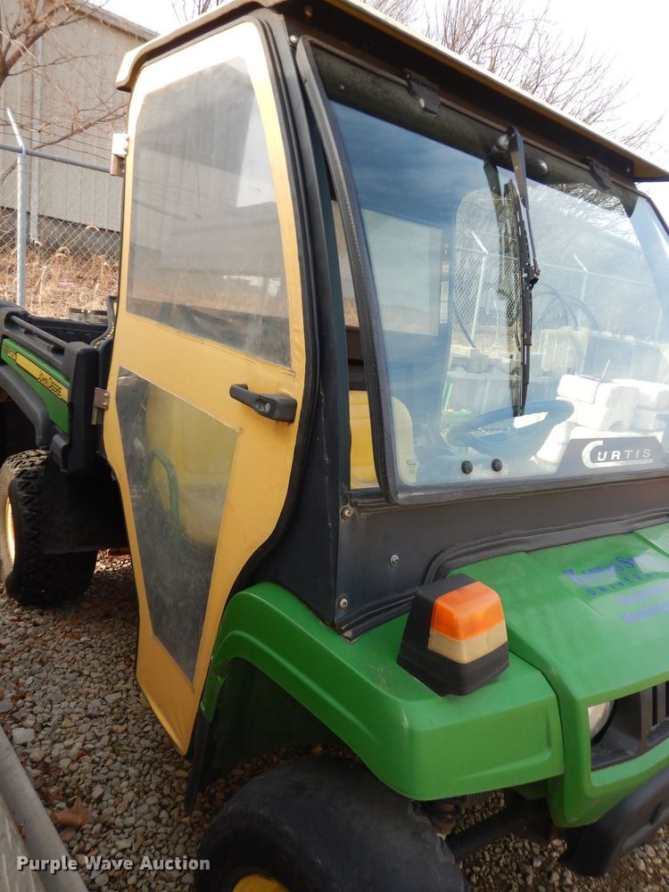 image for item KS9375 2010 John Deere Gator TX 4x2  utility vehicle