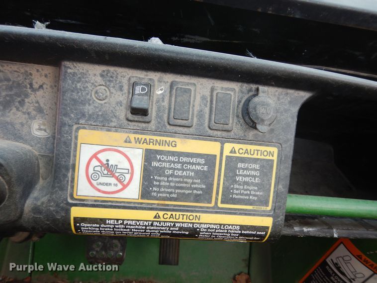 image for item KS9375 2010 John Deere Gator TX 4x2  utility vehicle