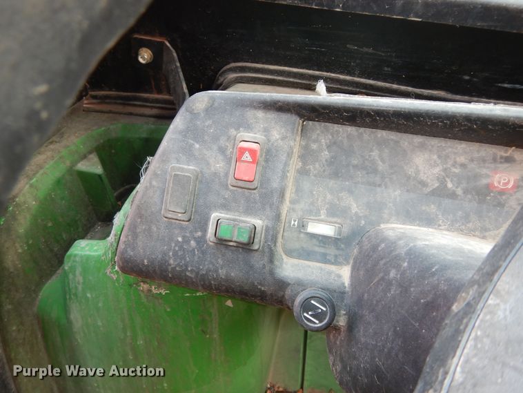 image for item KS9375 2010 John Deere Gator TX 4x2  utility vehicle