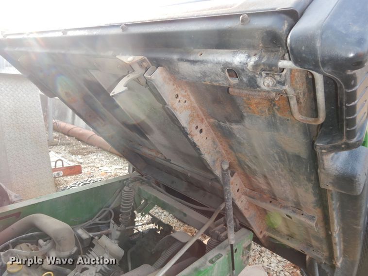 image for item KS9375 2010 John Deere Gator TX 4x2  utility vehicle