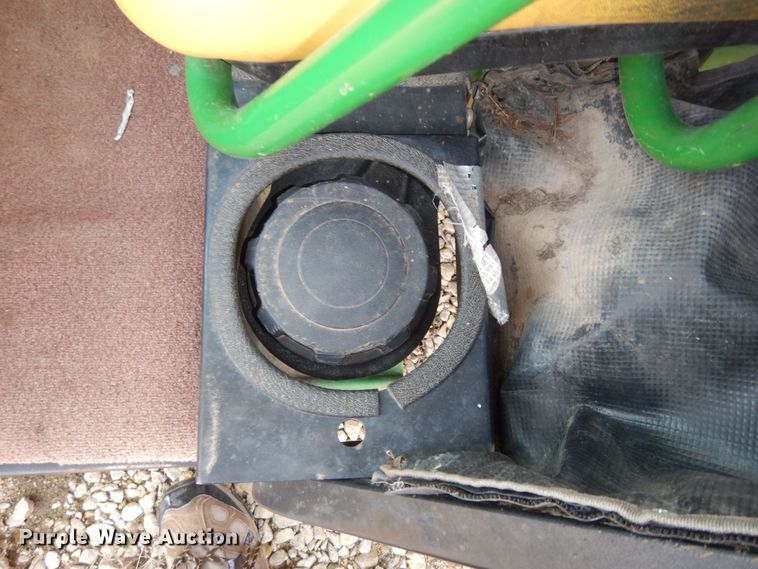 image for item KS9375 2010 John Deere Gator TX 4x2  utility vehicle