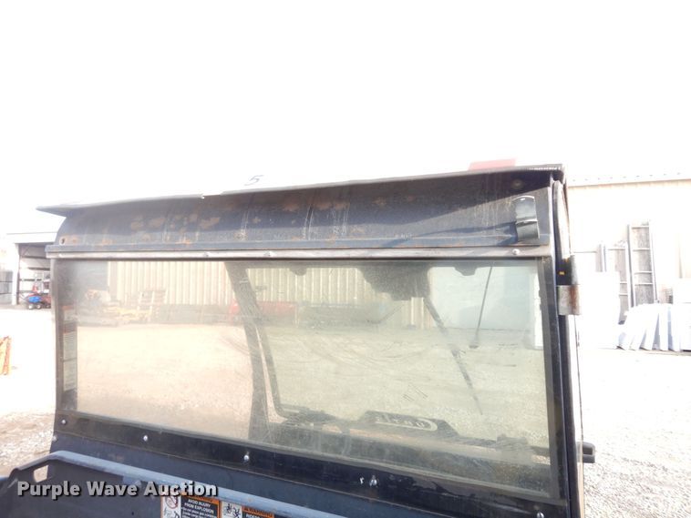 image for item KS9375 2010 John Deere Gator TX 4x2  utility vehicle