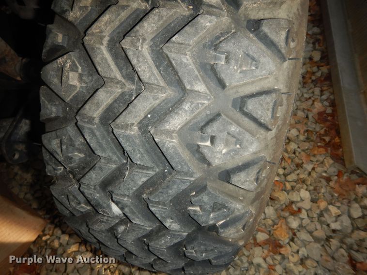 image for item KS9375 2010 John Deere Gator TX 4x2  utility vehicle