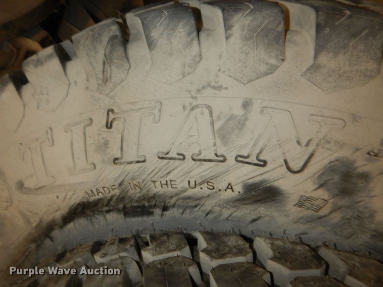 image for item KS9419 (3) tires