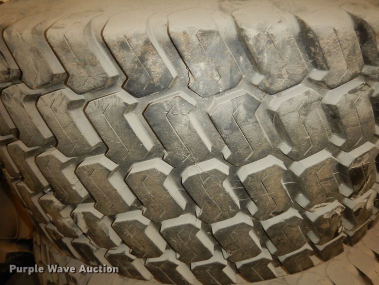 image for item KS9419 (3) tires