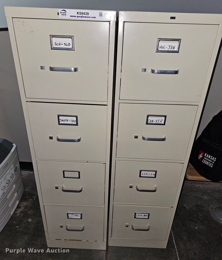 image for item KS9439 (2) metal file cabinets
