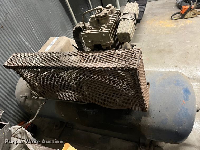 image for item LA9820 Air compressor