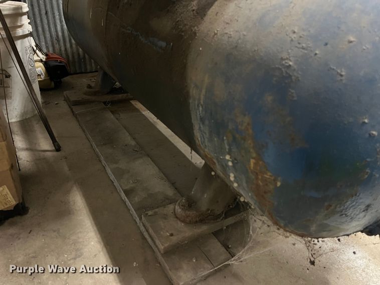 image for item LA9820 Air compressor