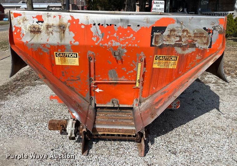 image for item LA9822 salt spreader