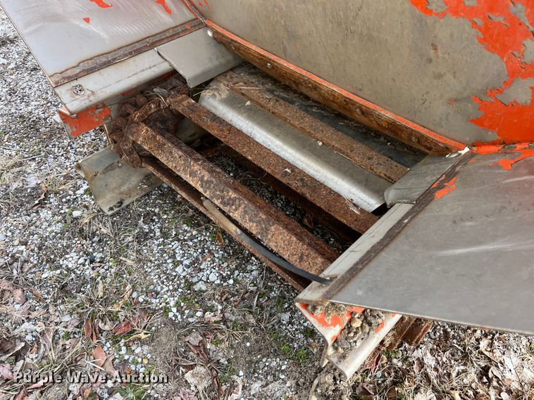 image for item LA9822 salt spreader