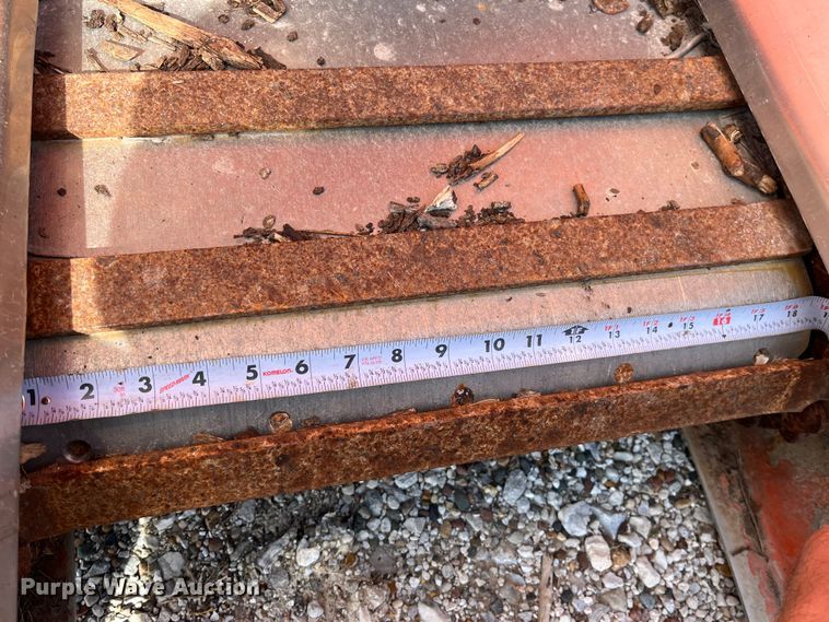 image for item LA9822 salt spreader