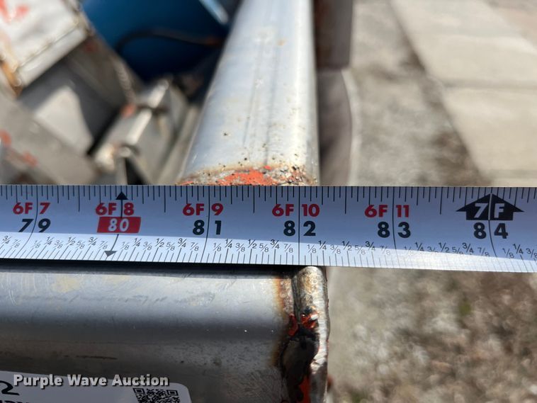 image for item LA9822 salt spreader