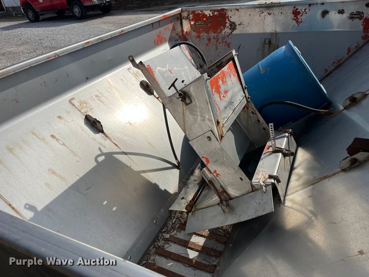 image for item LA9822 salt spreader