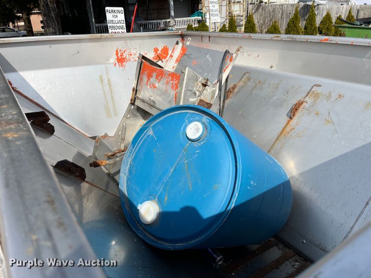 image for item LA9822 salt spreader