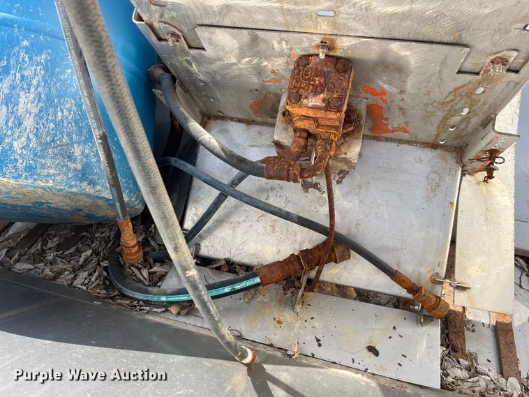 image for item LA9822 salt spreader