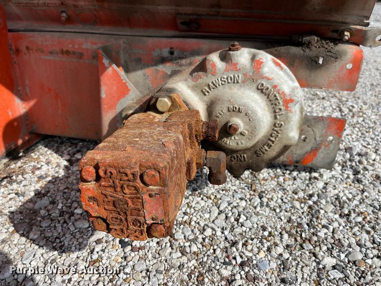 image for item LA9822 salt spreader