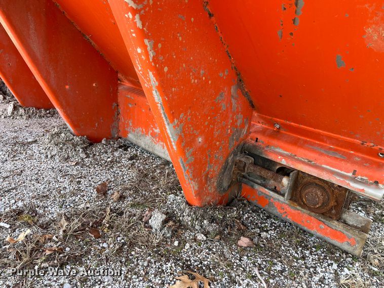 image for item LA9822 salt spreader