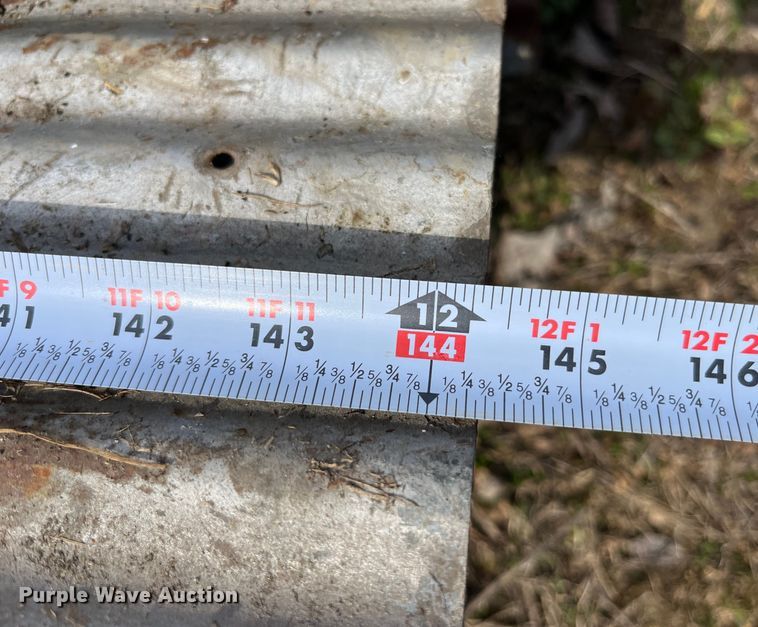 image for item LA9823 Approximately 30 pieces of tin