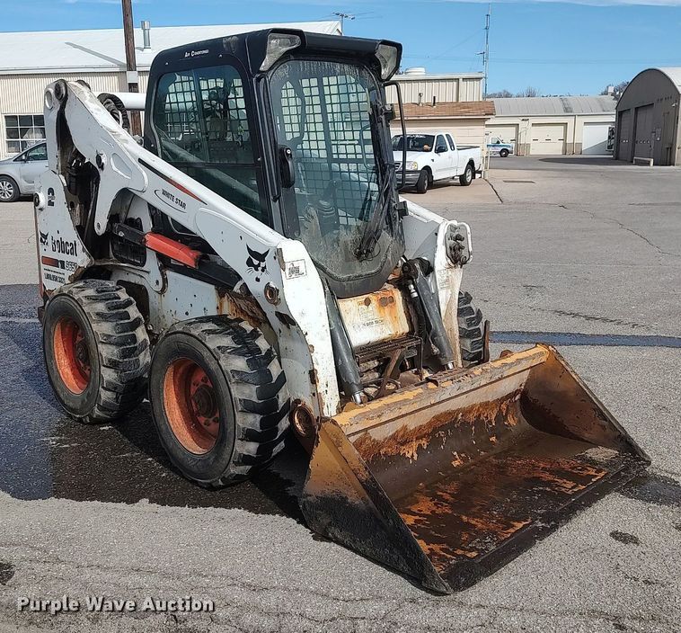 image for item LG9590 2010 Bobcat S650  skid steer loader