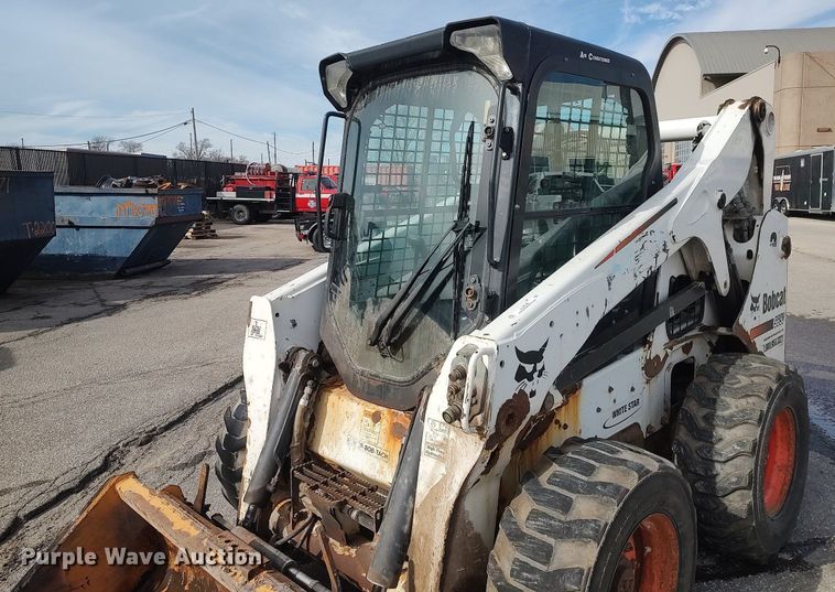 image for item LG9590 2010 Bobcat S650  skid steer loader