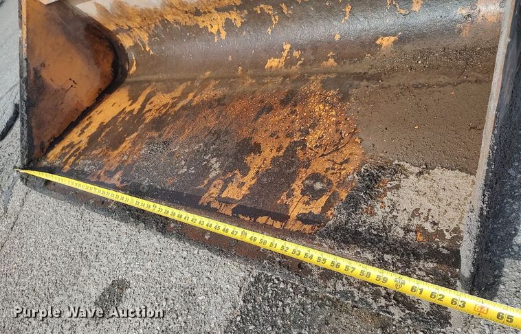 image for item LG9590 2010 Bobcat S650  skid steer loader