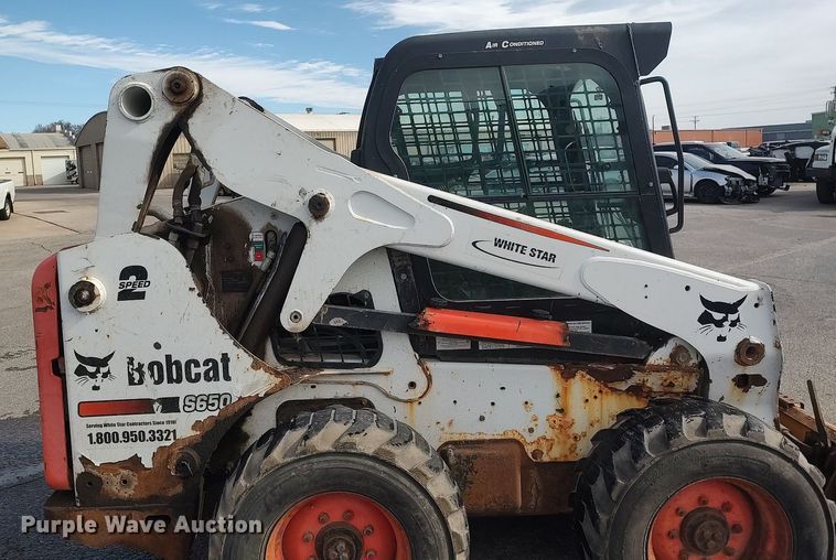 image for item LG9590 2010 Bobcat S650  skid steer loader