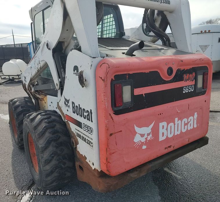 image for item LG9590 2010 Bobcat S650  skid steer loader