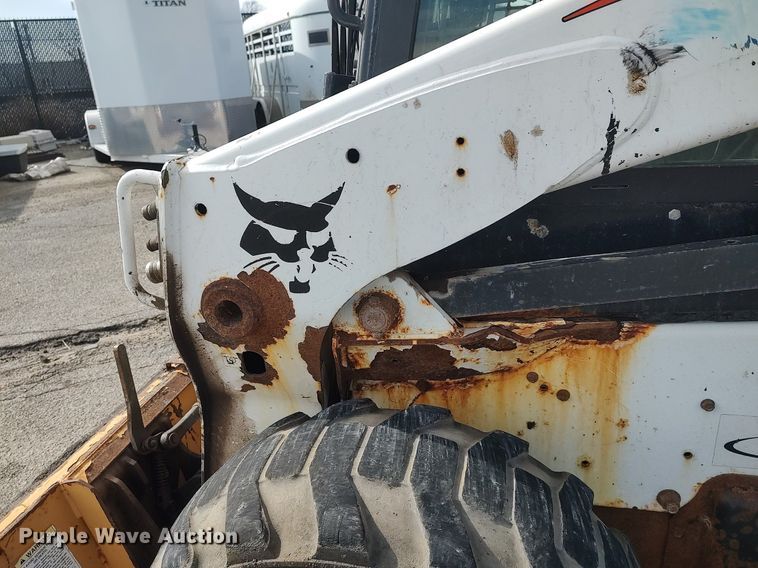 image for item LG9590 2010 Bobcat S650  skid steer loader