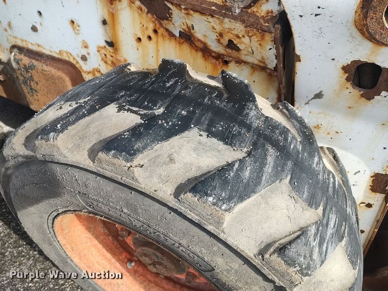 image for item LG9590 2010 Bobcat S650  skid steer loader