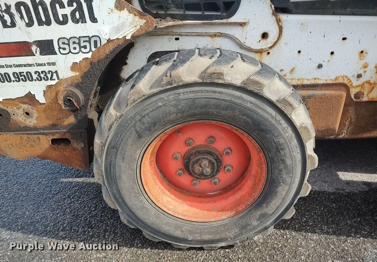 image for item LG9590 2010 Bobcat S650  skid steer loader