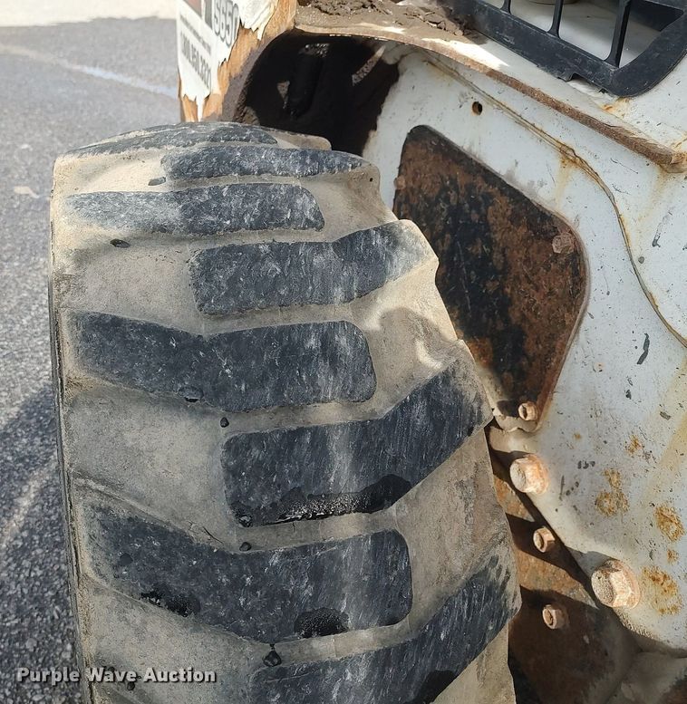 image for item LG9590 2010 Bobcat S650  skid steer loader