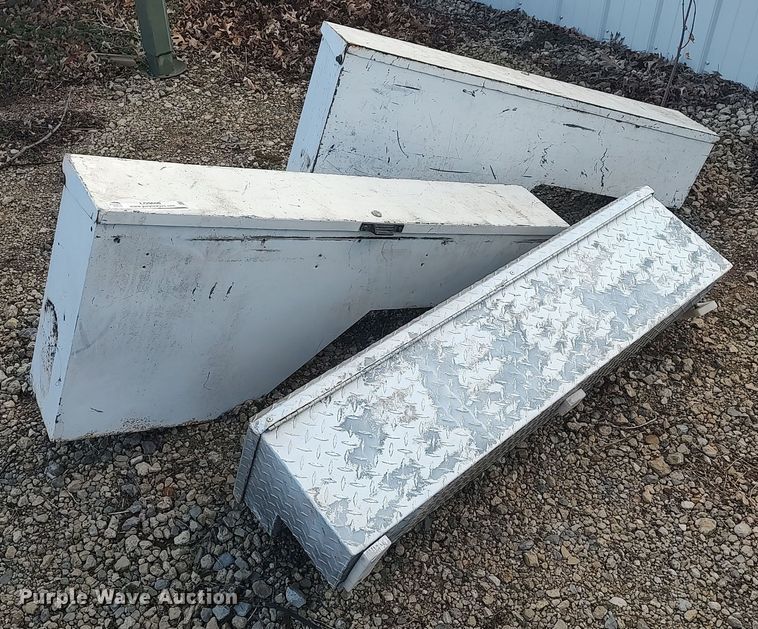 image for item LG9608 (3) toolboxes