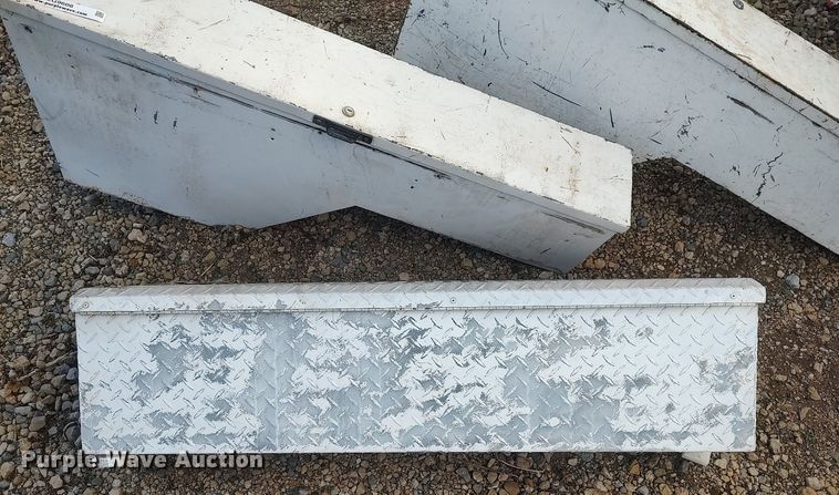 image for item LG9608 (3) toolboxes