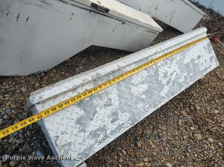 image for item LG9608 (3) toolboxes