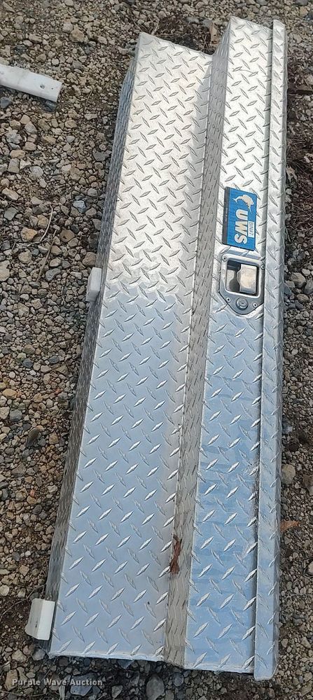 image for item LG9608 (3) toolboxes