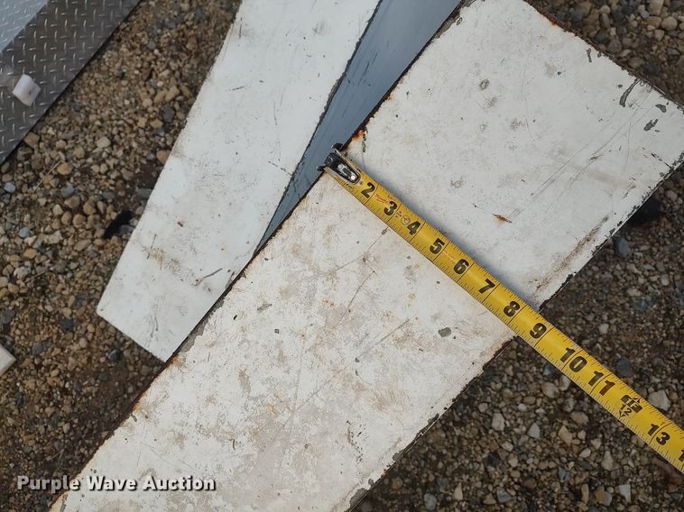 image for item LG9608 (3) toolboxes