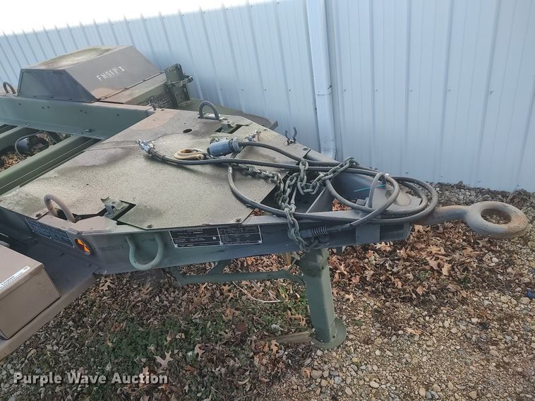 image for item LG9609 2011 Schutt Industries M200A1  utility trailer