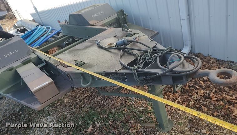 image for item LG9609 2011 Schutt Industries M200A1  utility trailer