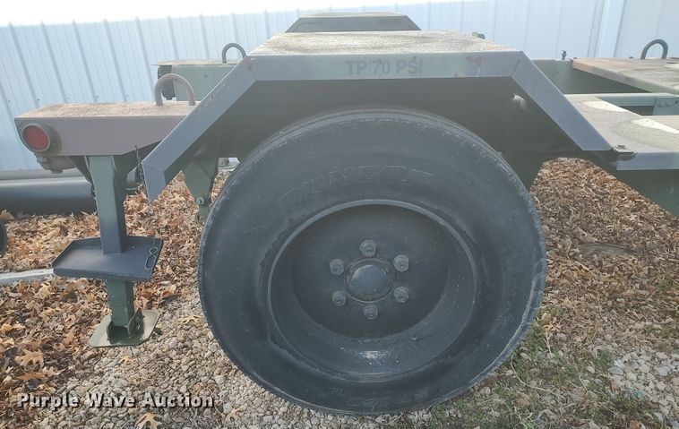 image for item LG9609 2011 Schutt Industries M200A1  utility trailer