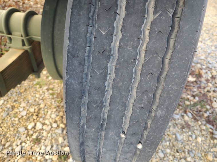 image for item LG9609 2011 Schutt Industries M200A1  utility trailer