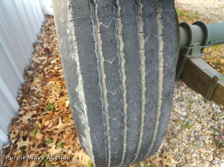 image for item LG9609 2011 Schutt Industries M200A1  utility trailer