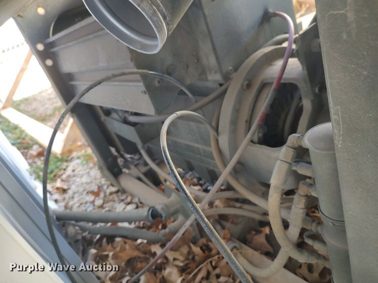 image for item LG9610 Onan  generator