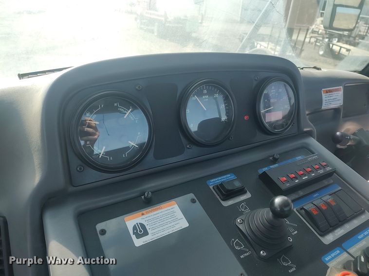 image for item LG9614 2007 Elgin Pelican  street sweeper