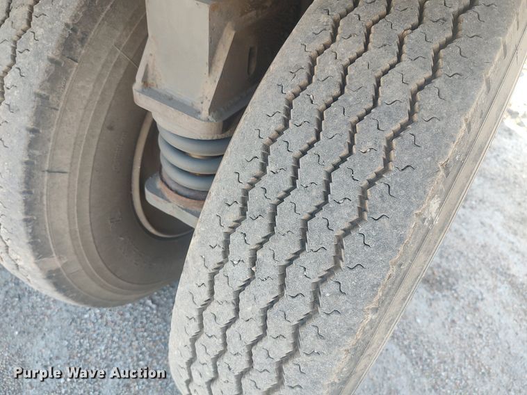 image for item LG9614 2007 Elgin Pelican  street sweeper