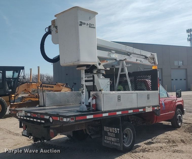 image for item LG9615 1999 Chevrolet C3500  flatbed pickup truck