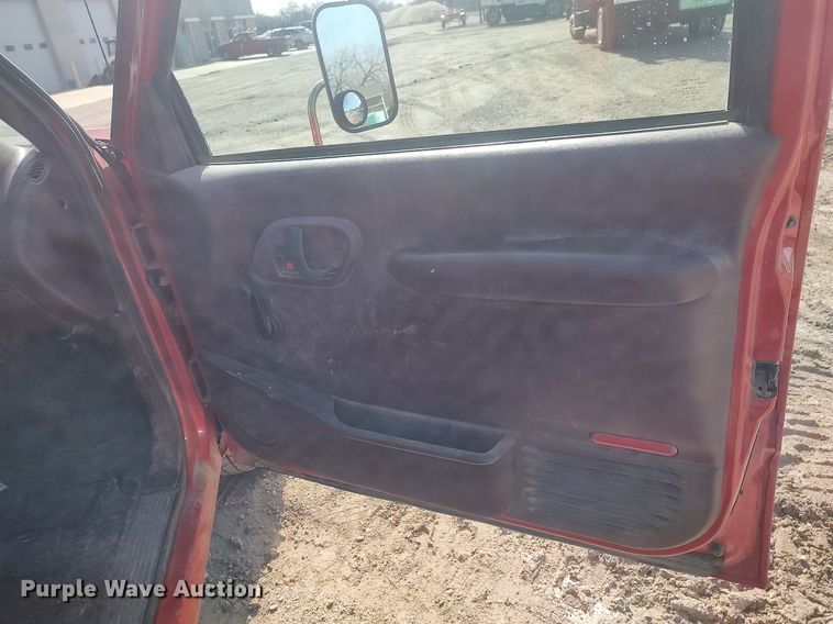 image for item LG9615 1999 Chevrolet C3500  flatbed pickup truck